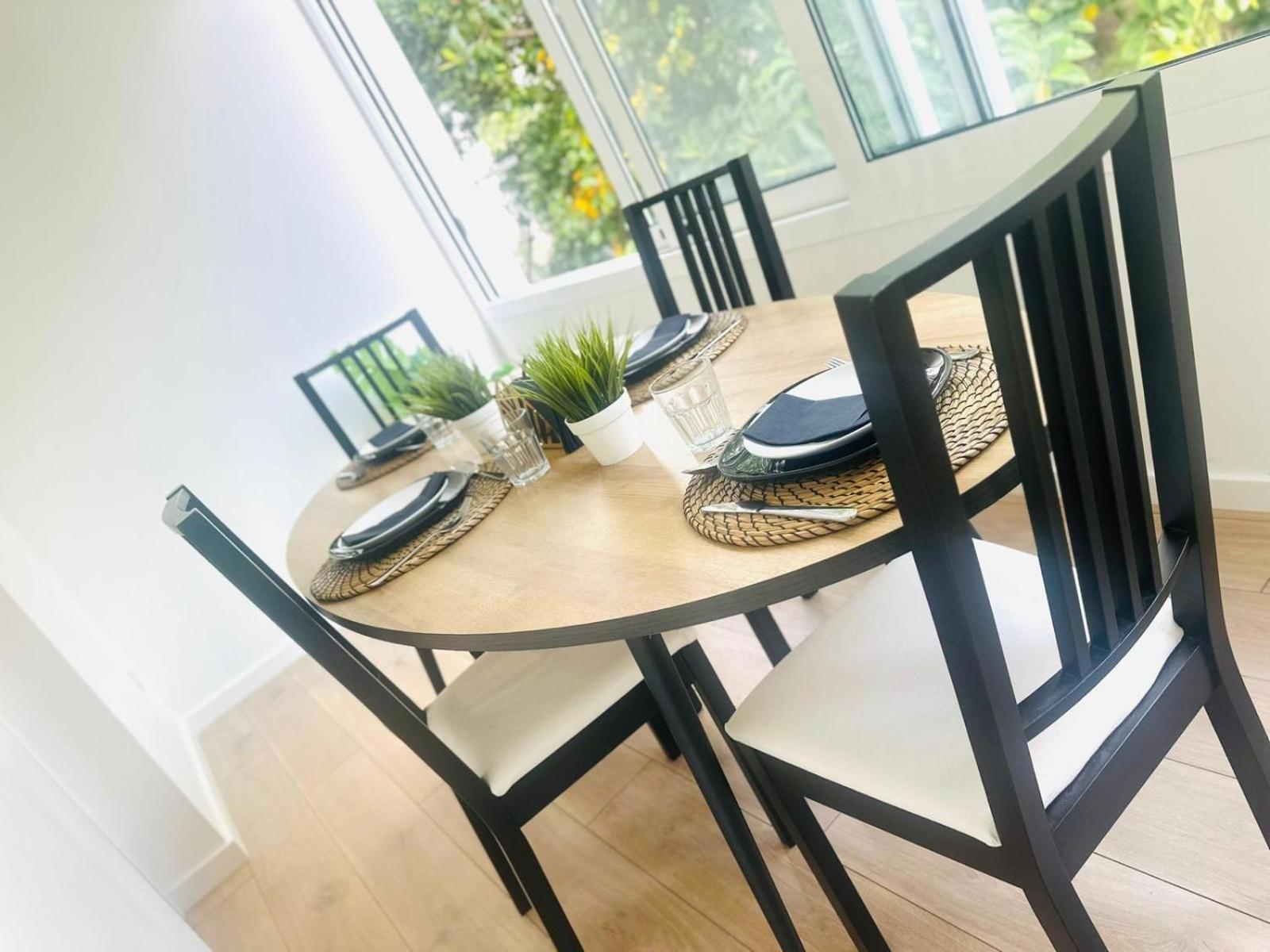 Center 3 Bedroom Flat Next To Avenida Almirante Reis * Lisboa