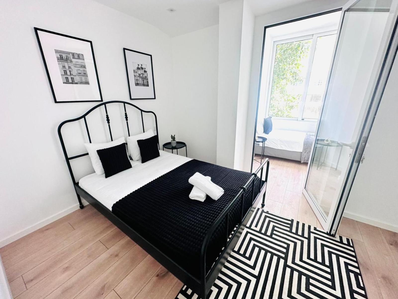 Center 3 Bedroom Flat Next To Avenida Almirante Reis * Lisboa